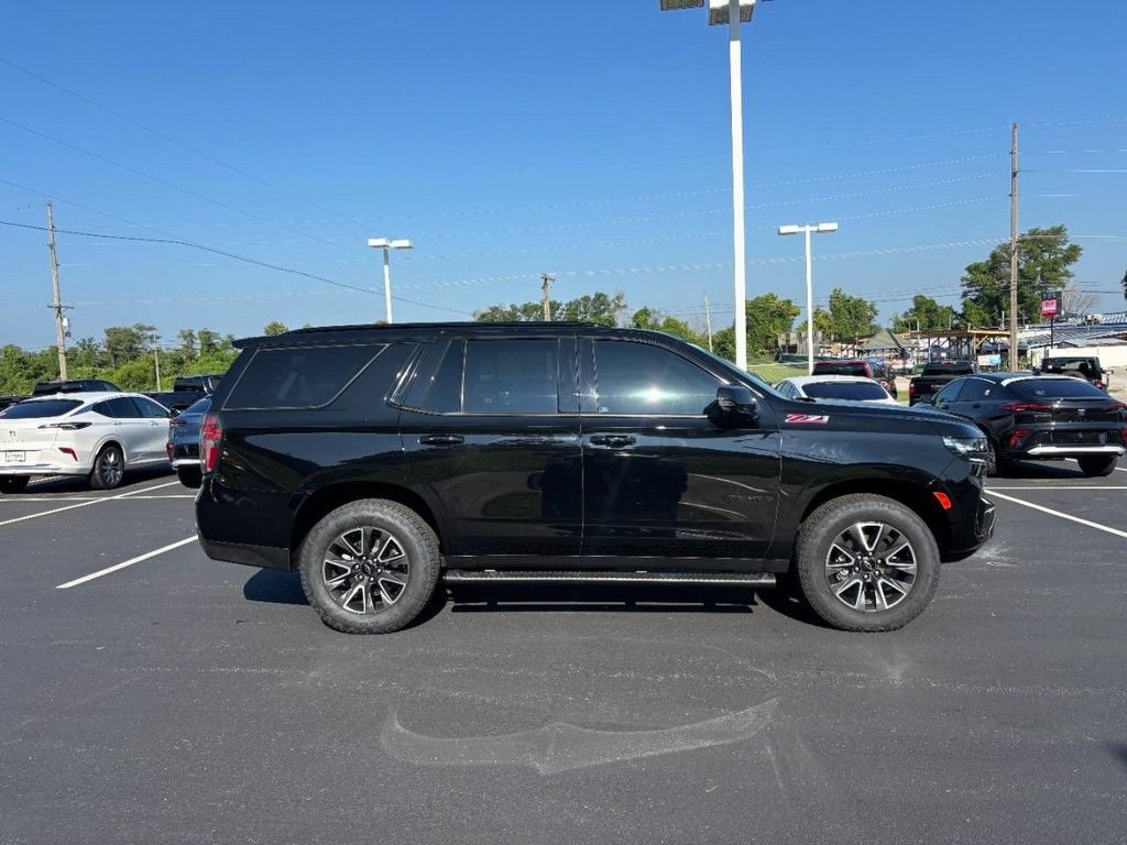 Certified 2022 Chevrolet Tahoe Z71 w/ Luxury Package AWD/4WD image 2