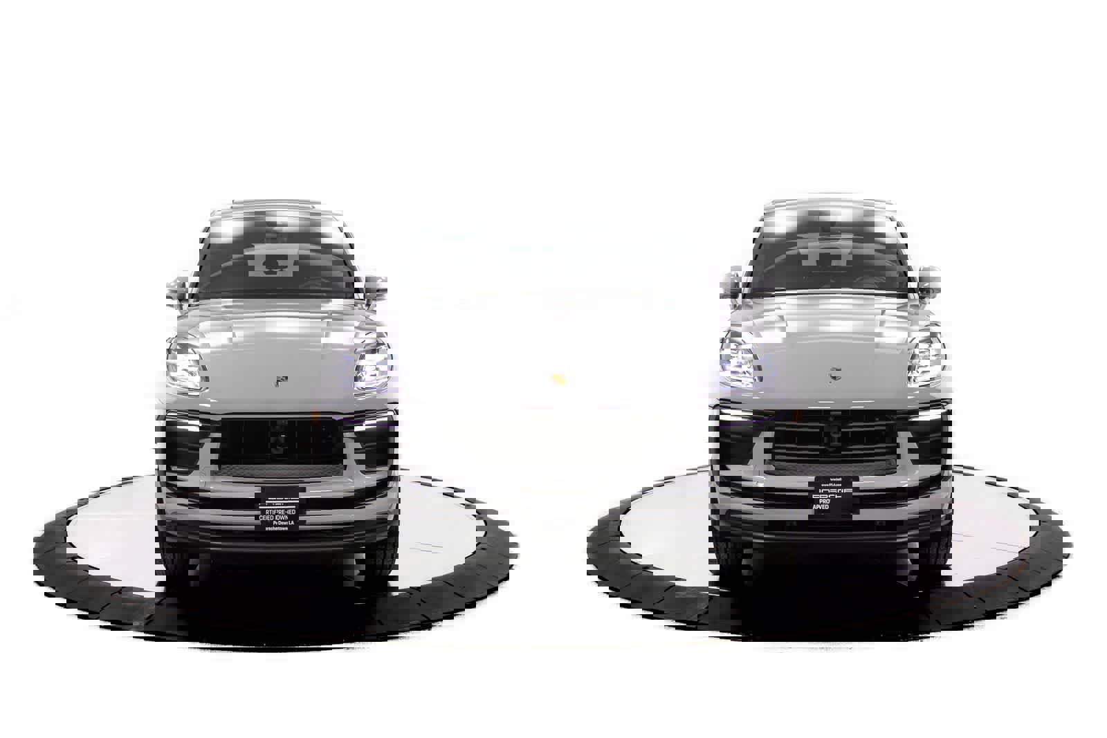 Certified 2026 Porsche Macan AWD/4WD image 10