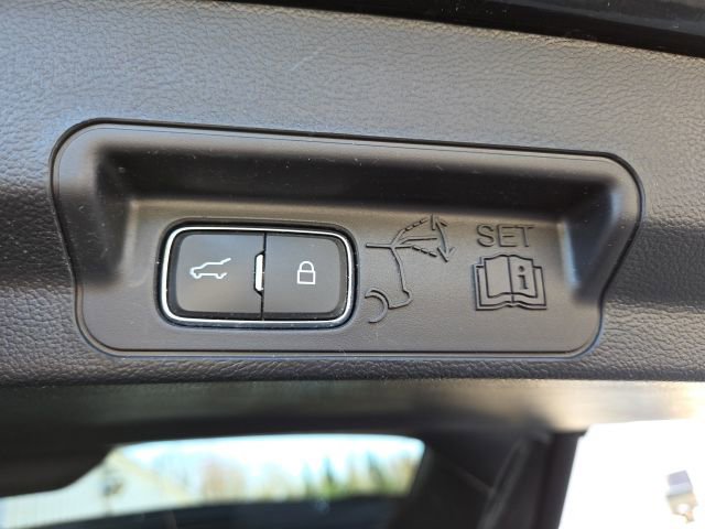 Used 2022 Ford Explorer XLT AWD/4WD image 46