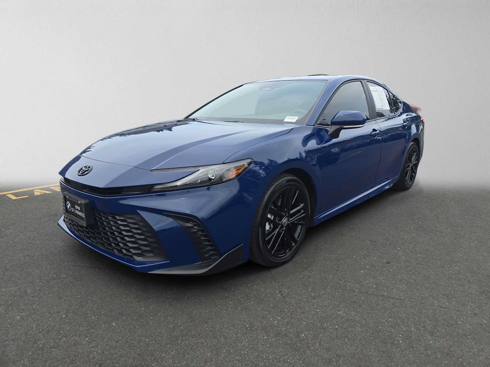 Used 2025 Toyota Camry SE w/ Multimedia Upgrade Package FWD image 7