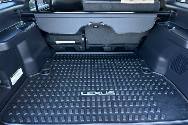 Used 2025 Lexus GX 550 image 17