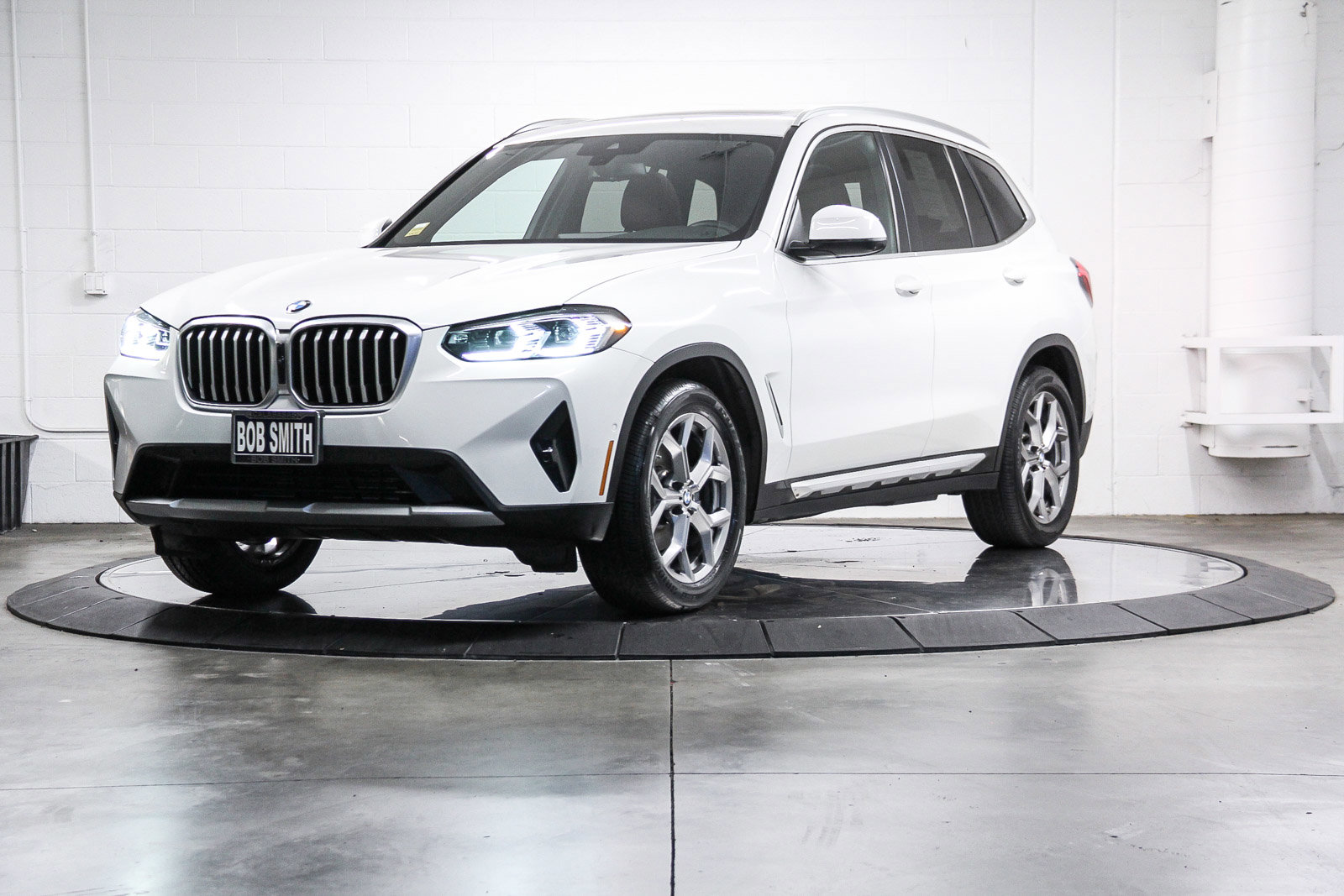 Certified 2023 BMW X3 sDrive30i w/ Premium Package image 3
