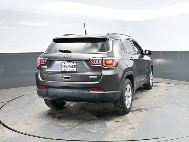 Used 2018 Jeep Compass Latitude image 9