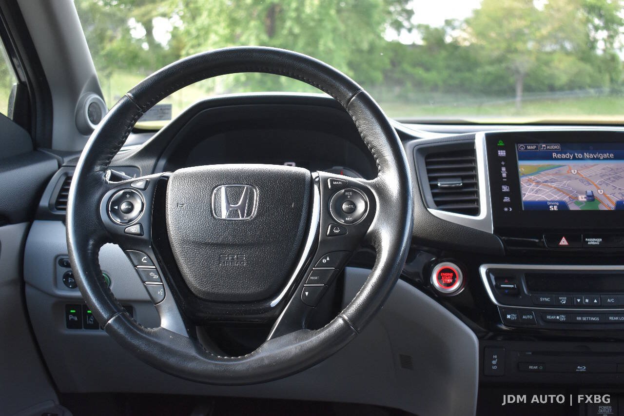 Used 2016 Honda Pilot Touring image 23
