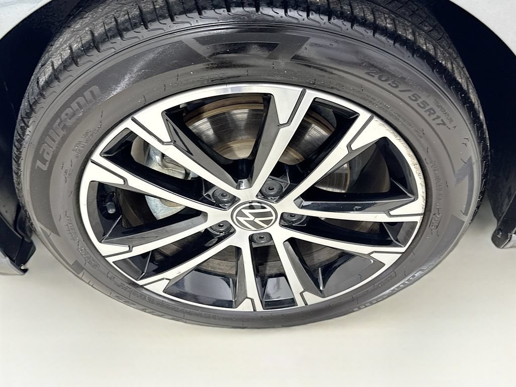 Used 2025 Volkswagen Jetta Sport FWD image 35