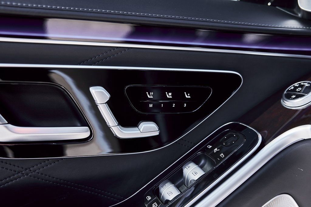 Used 2021 Mercedes-Benz Maybach S 580 4MATIC image 35
