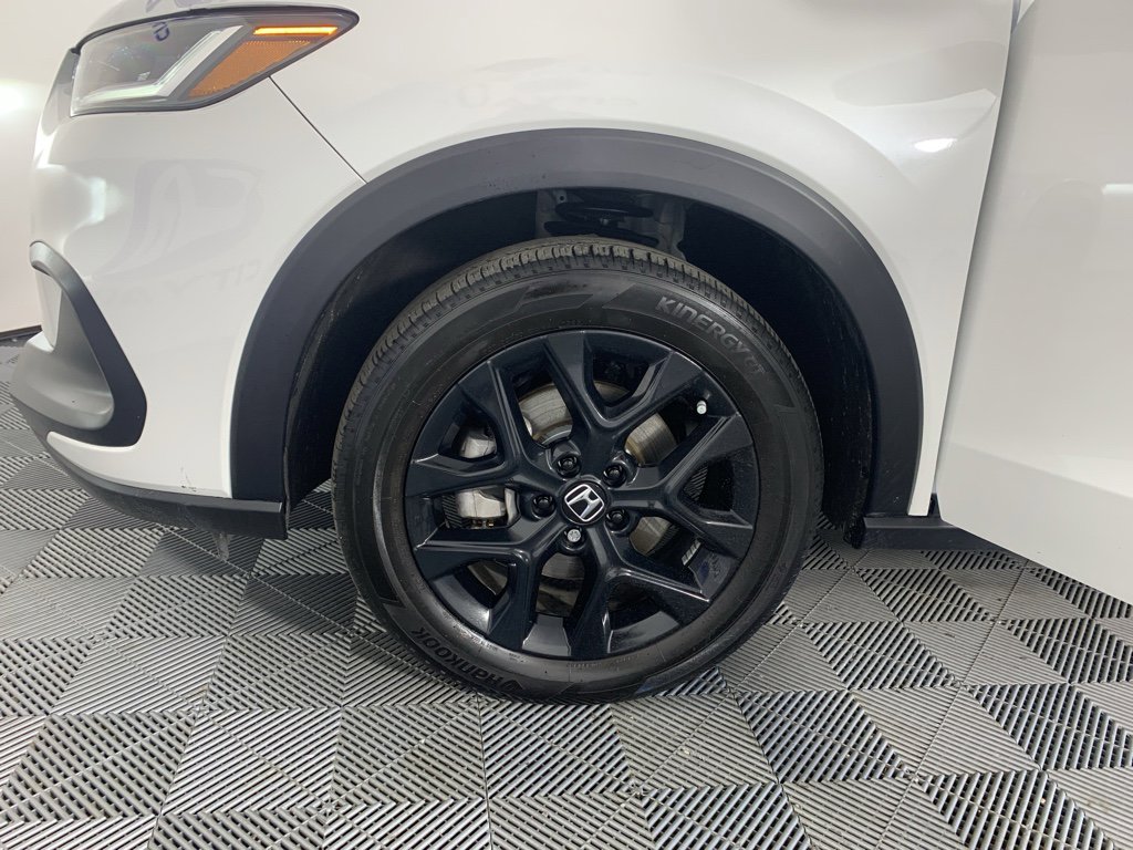 Used 2025 Honda HR-V Sport image 12