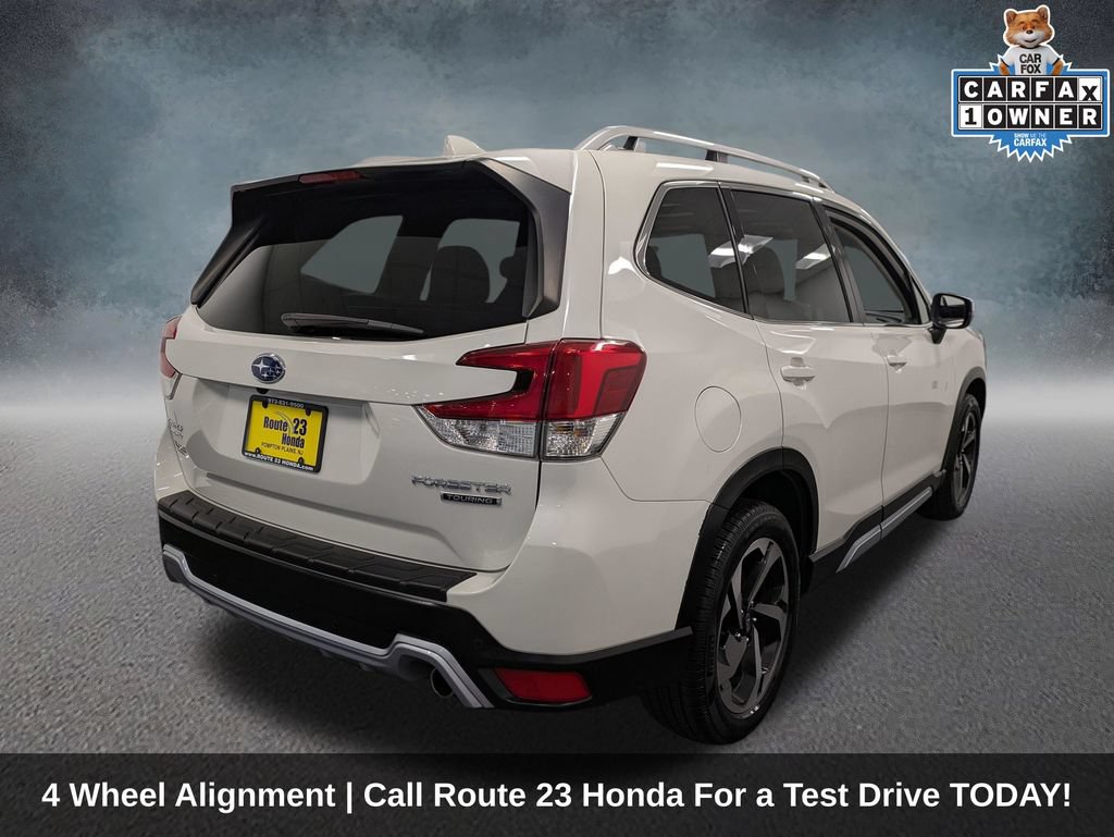 Used 2022 Subaru Forester Touring AWD/4WD image 5