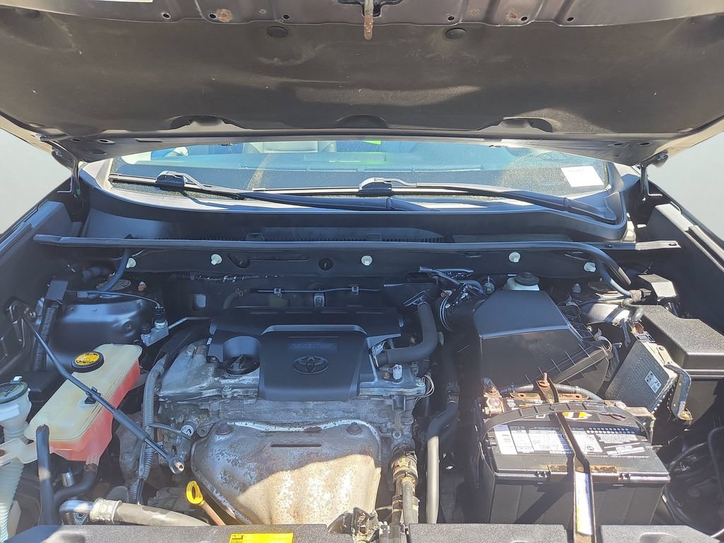 Used 2013 Toyota RAV4 Limited AWD/4WD image 32