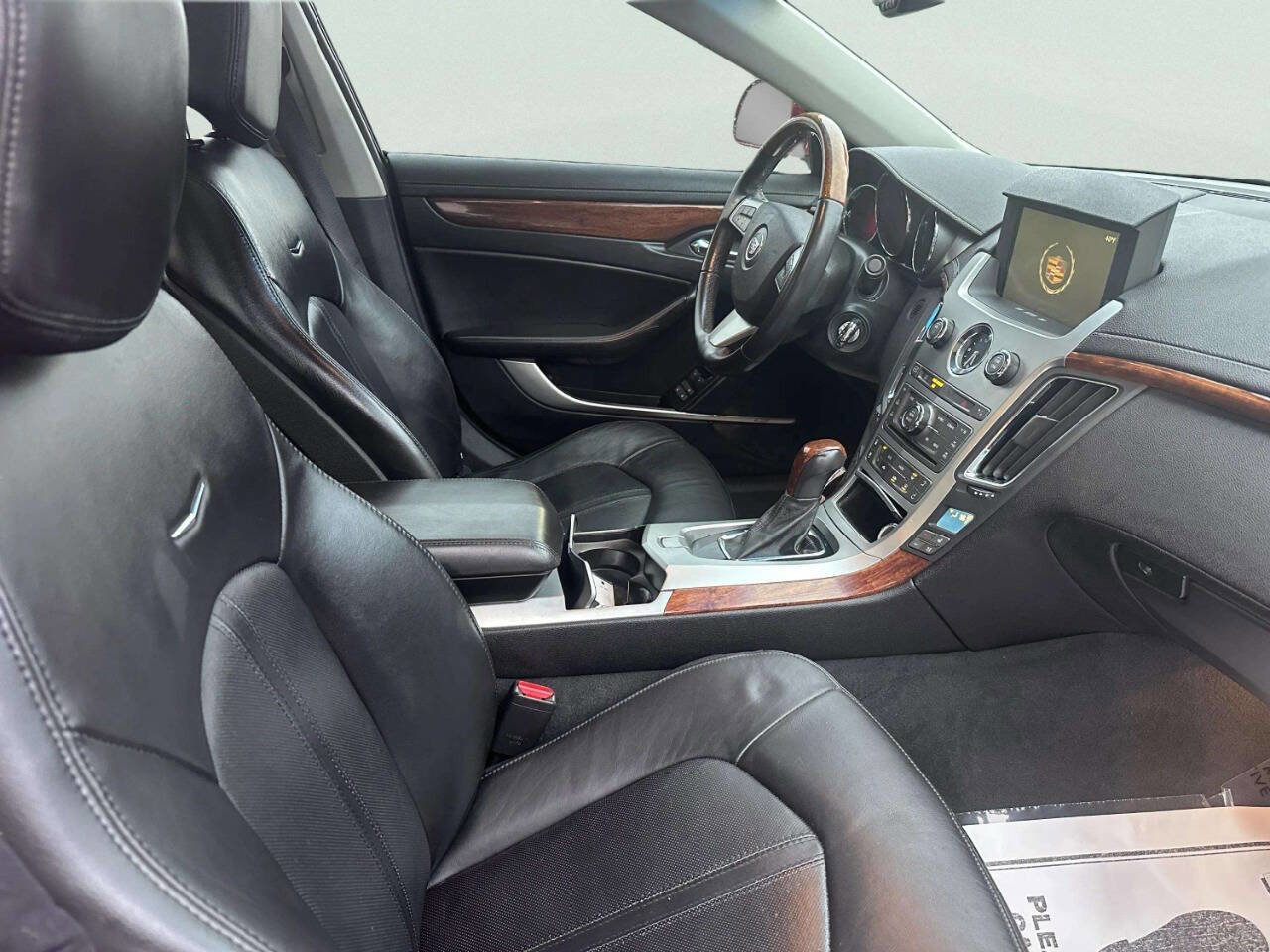 Used 2010 Cadillac CTS Premium image 12