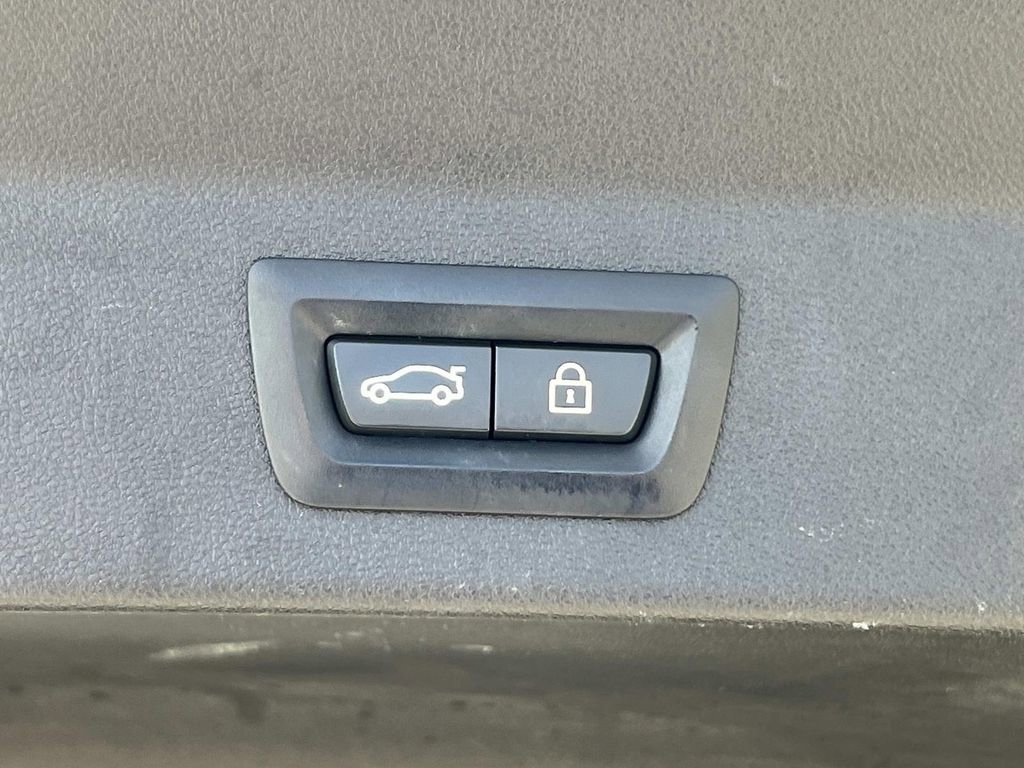 Used 2020 BMW X3 sDrive30i w/ Premium Package image 13