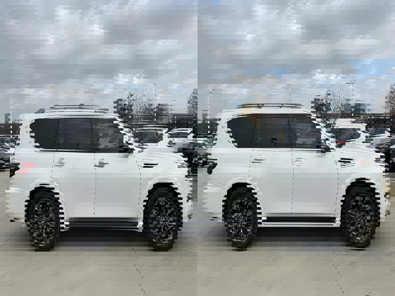 Certified 2024 Nissan Armada Platinum w/ Captain's Chairs Package image 3