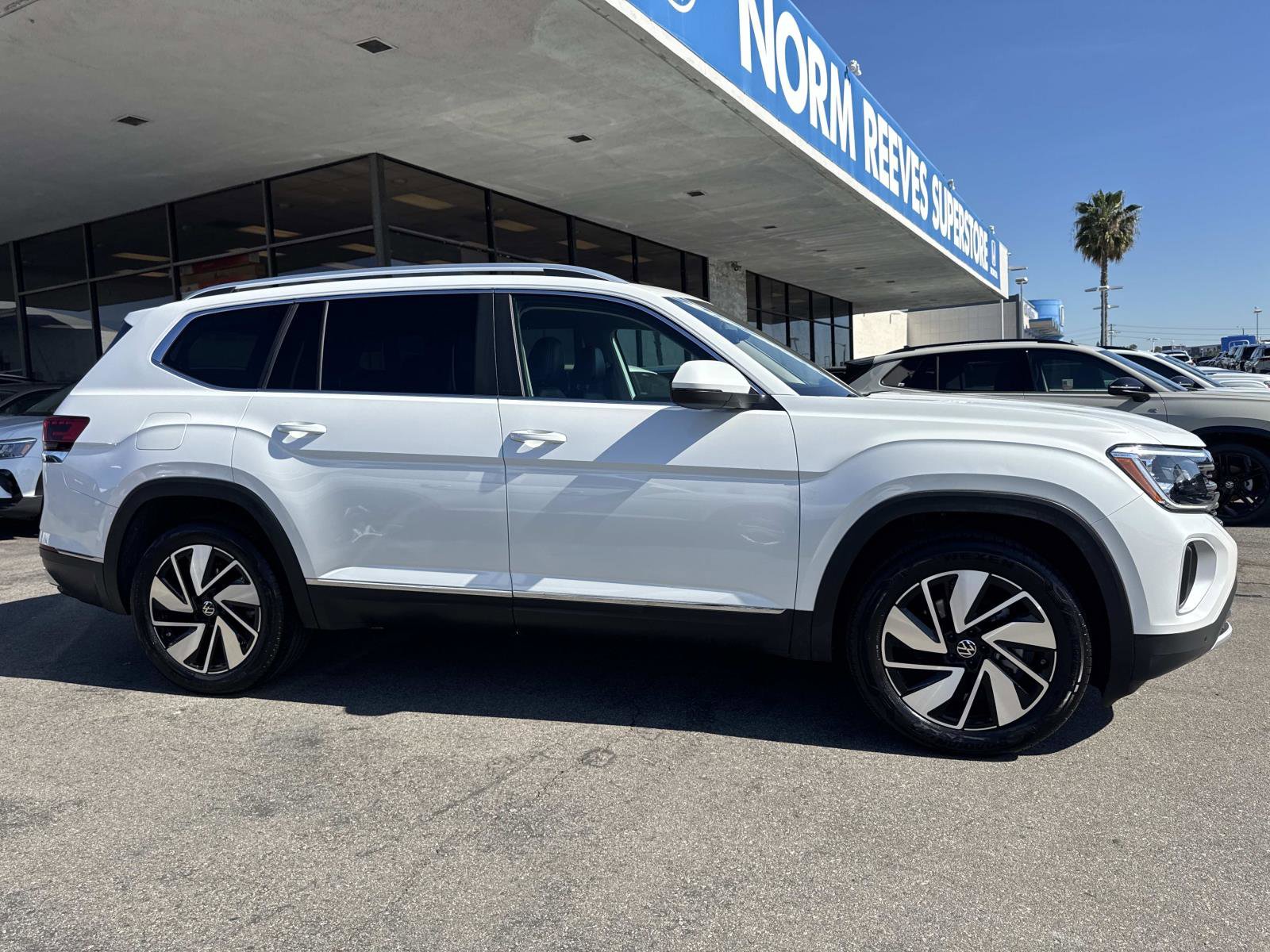 Certified 2025 Volkswagen Atlas SEL image 6