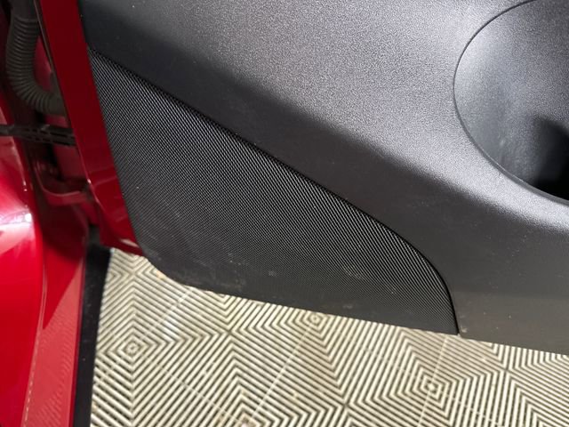 Used 2022 Tesla Model Y Long Range image 31