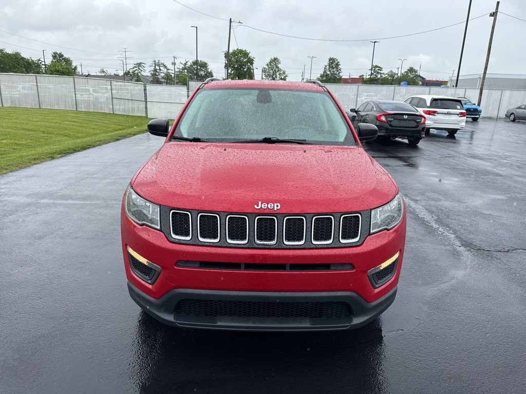 Used 2018 Jeep Compass Sport AWD/4WD image 2