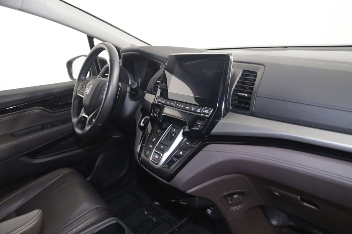 Used 2023 Honda Odyssey Touring image 41