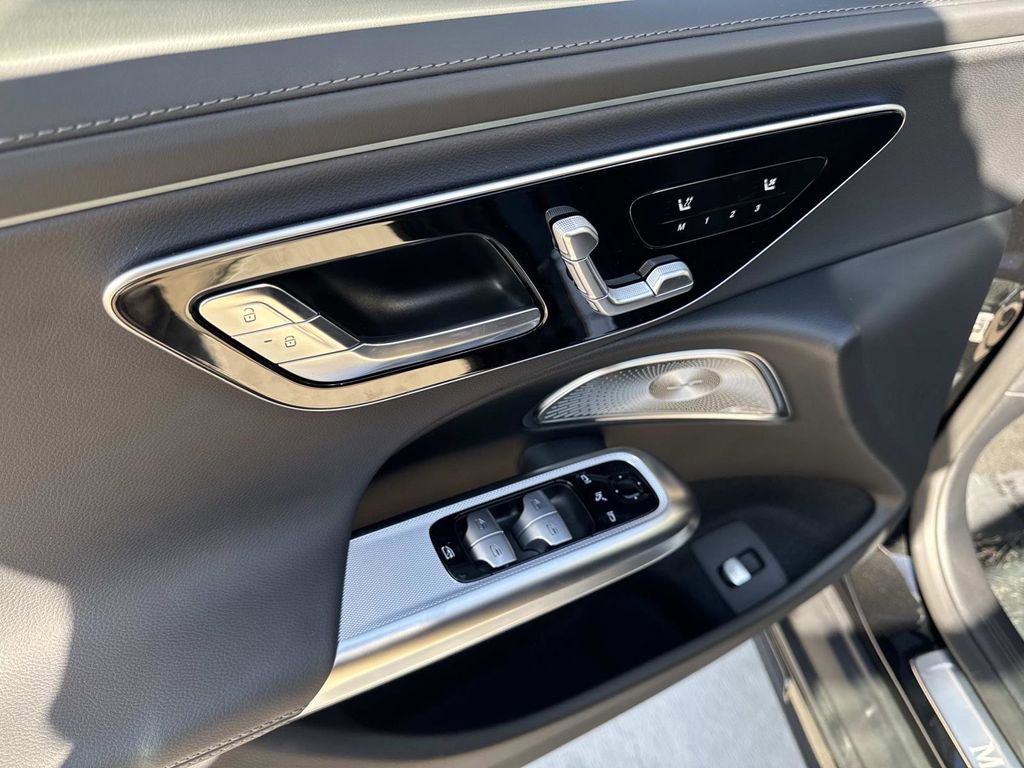 New 2026 Mercedes-Benz E 450 4MATIC All-Terrain Wagon image 16