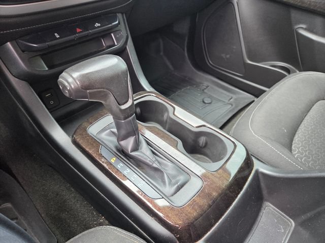 Used 2015 GMC Canyon SLE w/ SLE Convenience Package RWD image 19