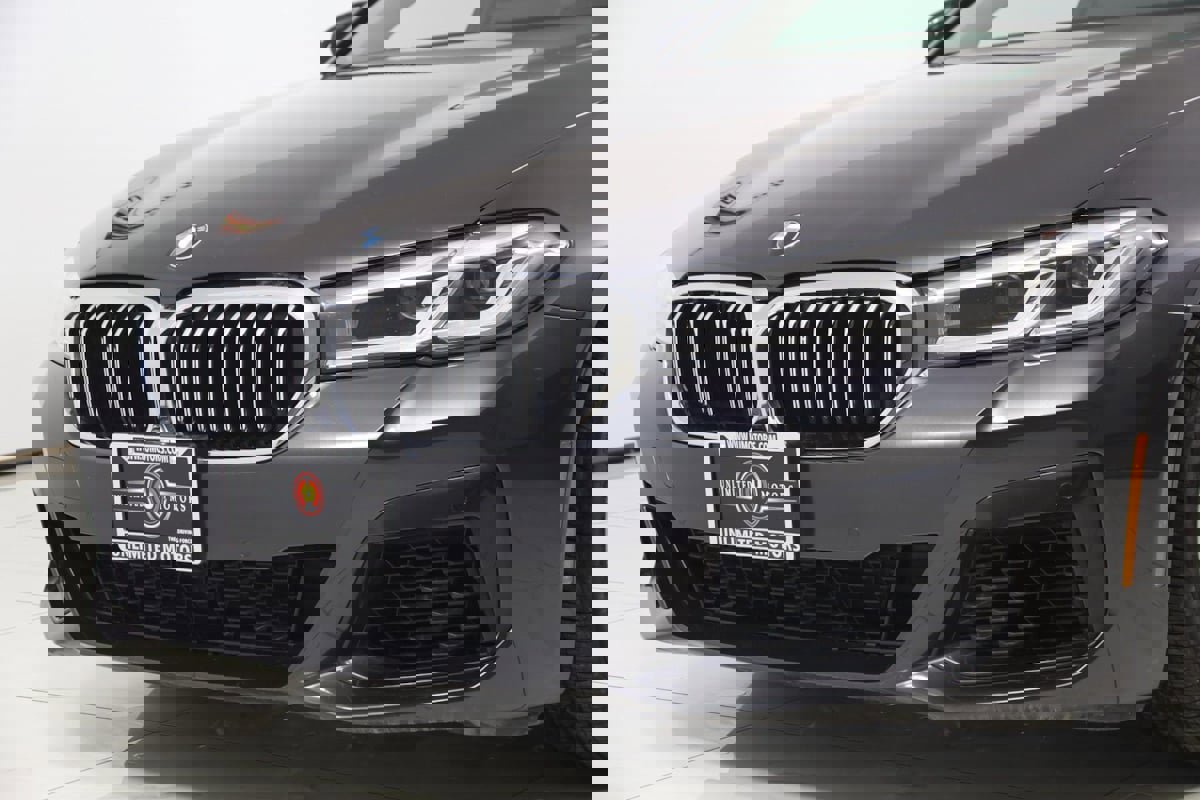 Used 2023 BMW 540i xDrive w/ M Sport Package image 61