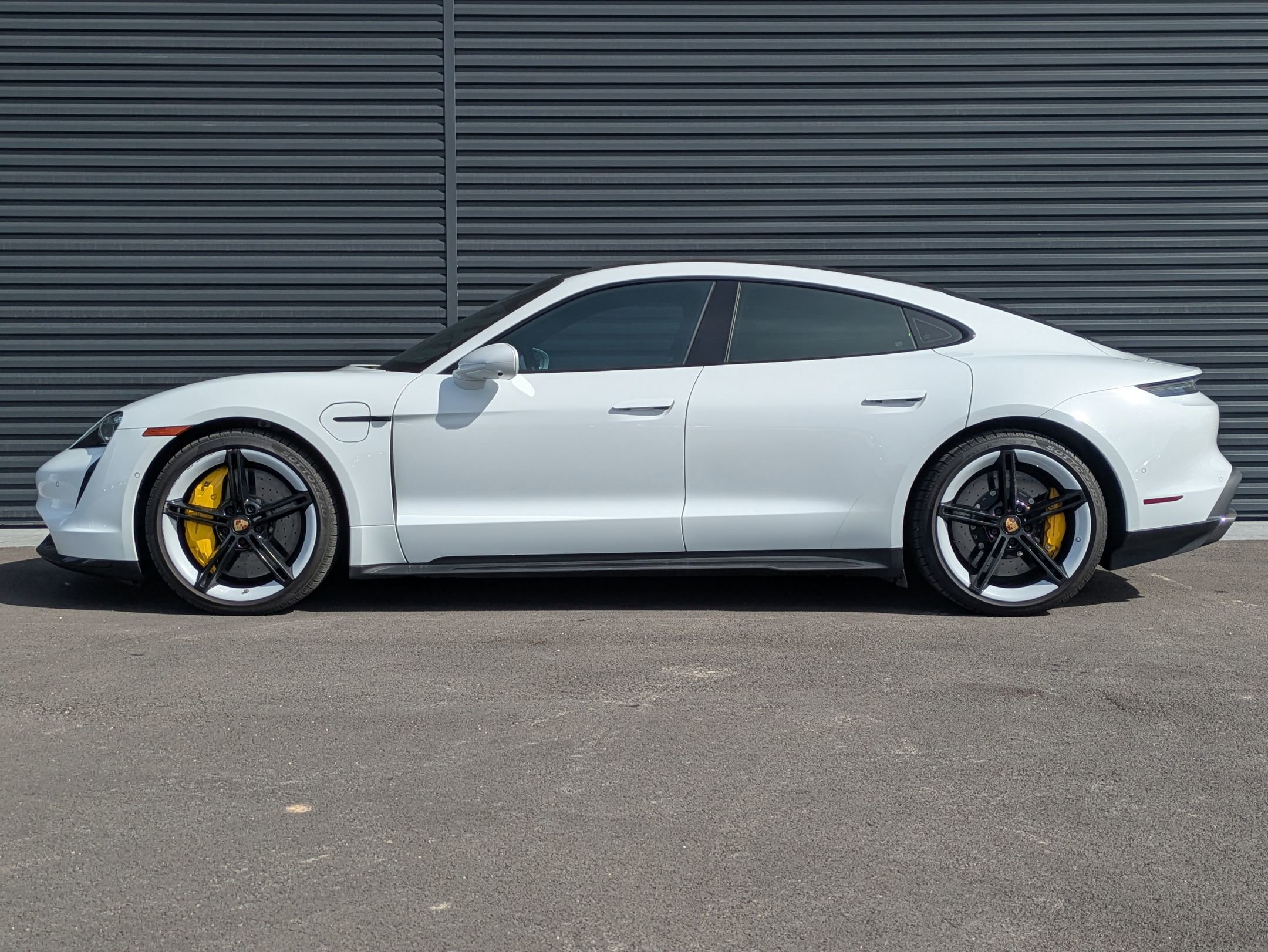 Certified 2022 Porsche Taycan Turbo S image 2