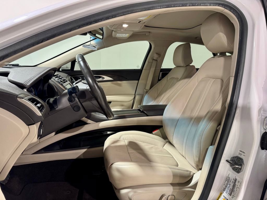 Used 2020 Lincoln MKZ Reserve w/ Elements Package image 3