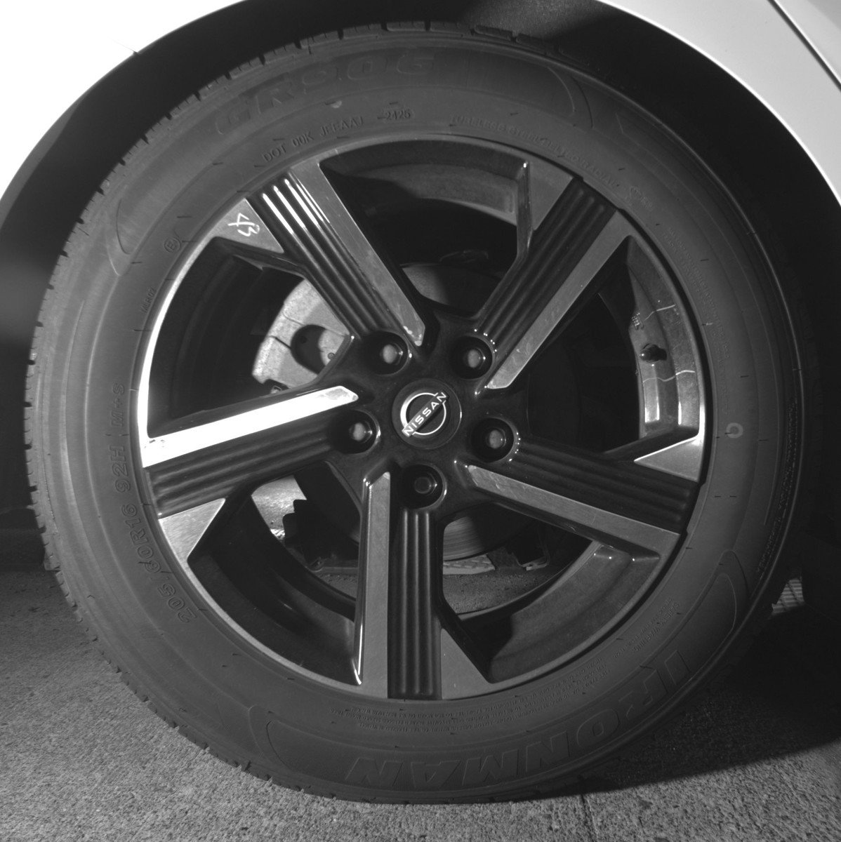 Used 2025 Nissan Sentra SV image 15