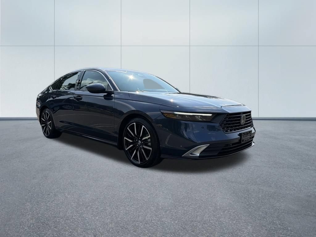 Used 2026 Honda Accord Touring image 4