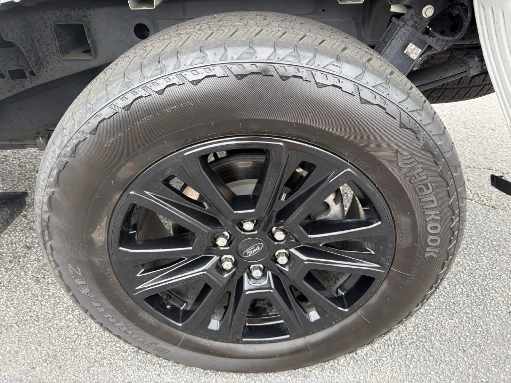 Used 2024 Ford F150 Platinum w/ Equipment Group 702A High AWD/4WD image 19