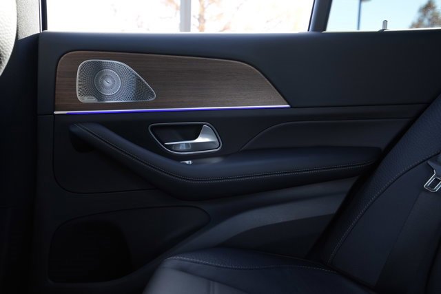 Certified 2025 Mercedes-Benz GLE 580 4MATIC image 46