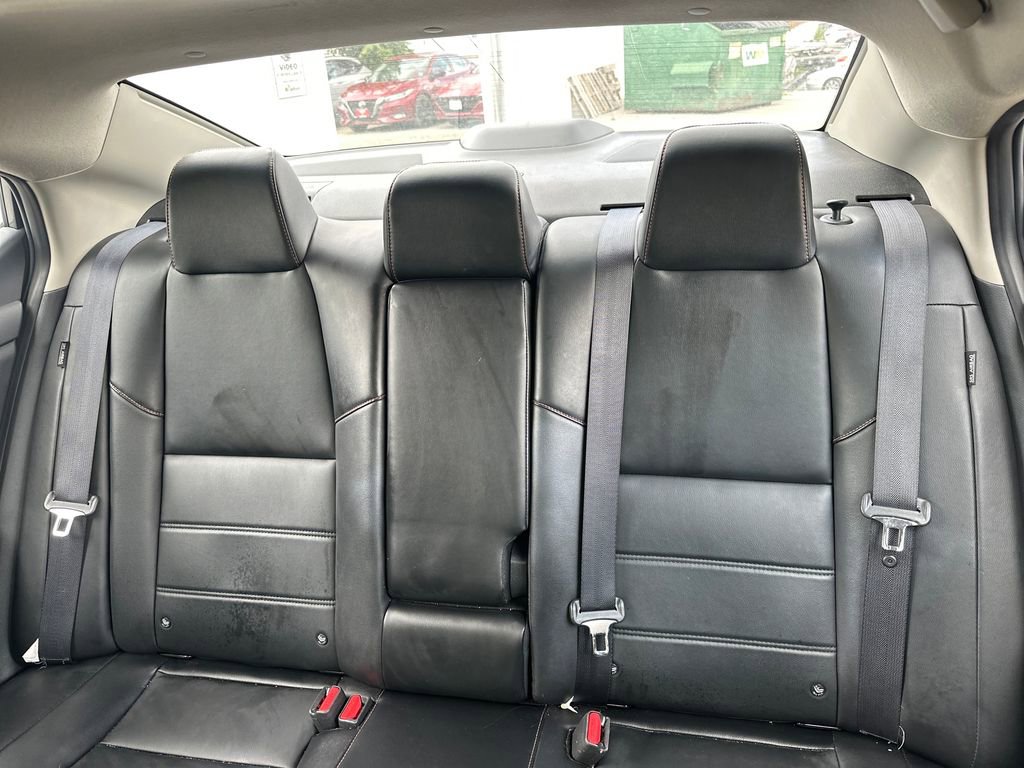 Used 2023 Nissan Sentra SR w/ SR Premium Package FWD image 36