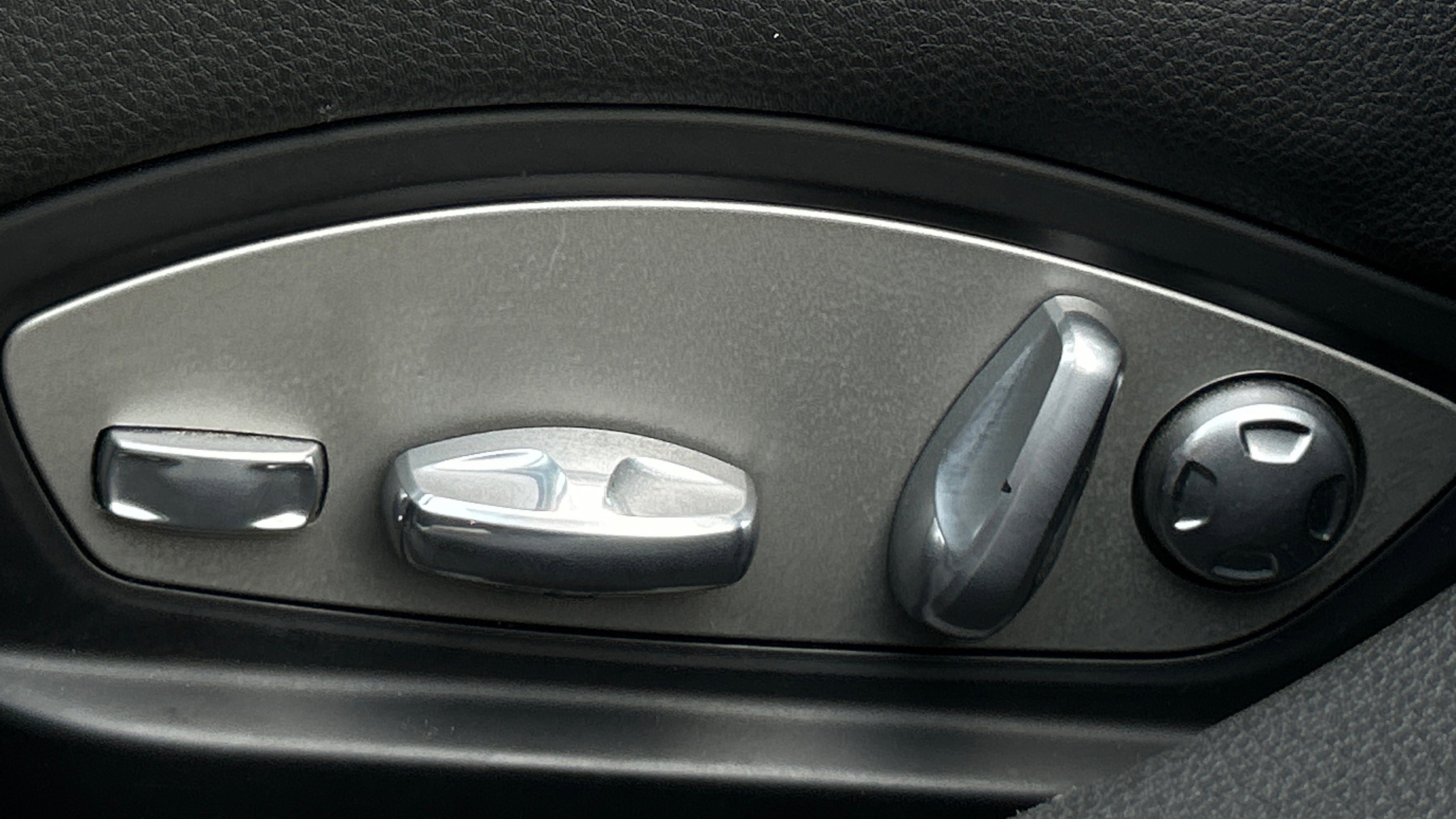 Used 2015 Porsche Panamera 4S image 83