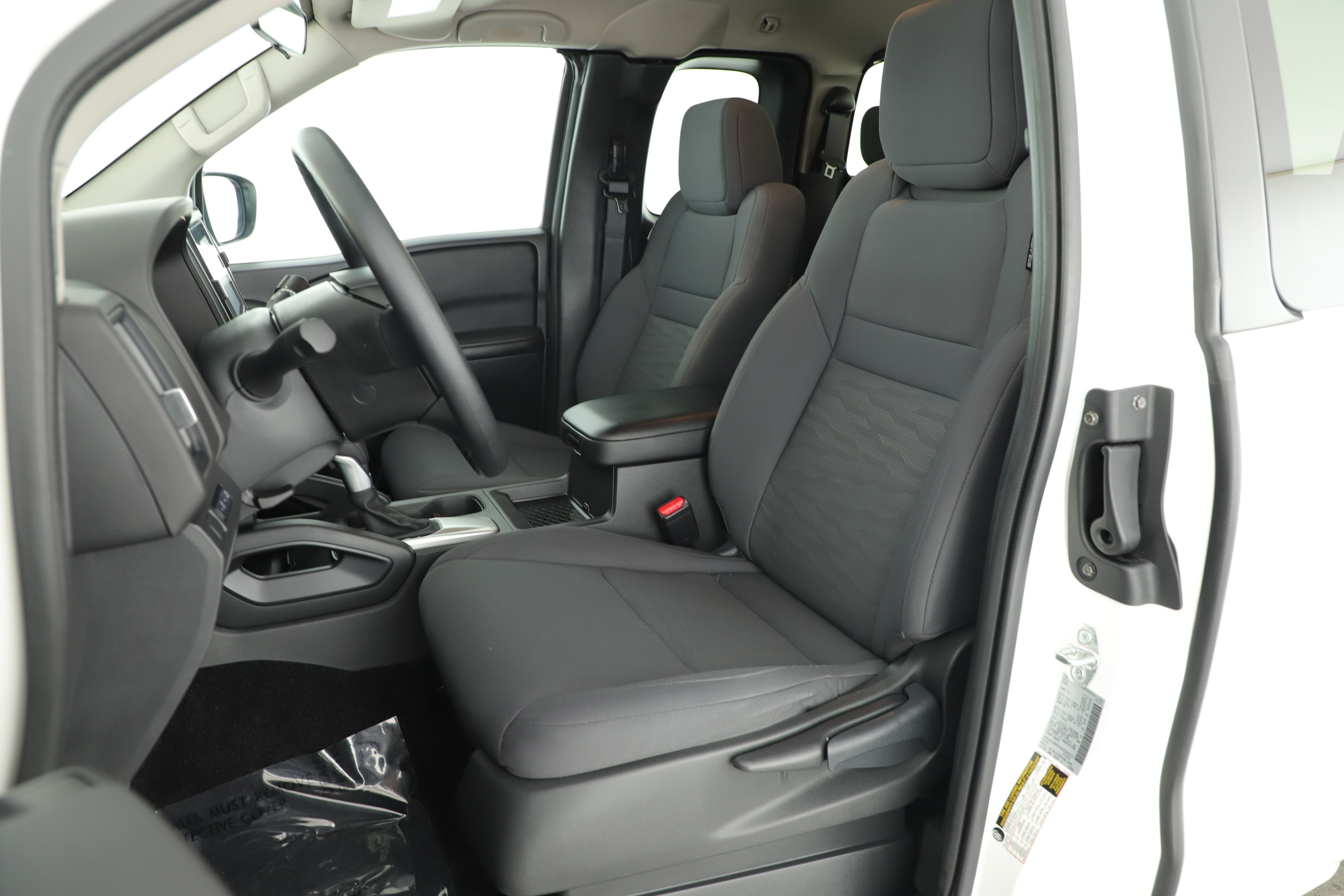 Used 2025 Nissan Frontier S w/ S Utility Package AWD/4WD image 9