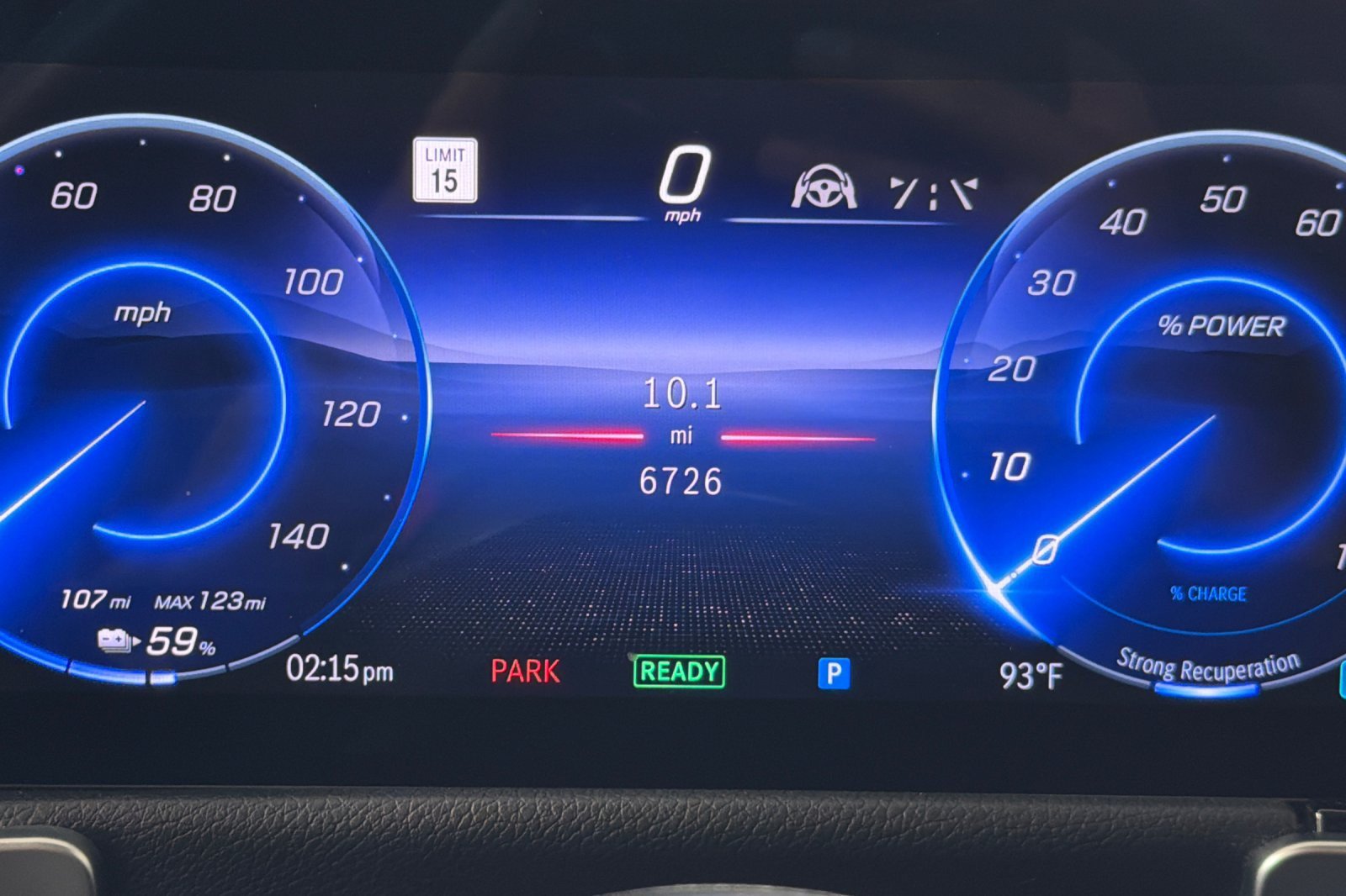 Used 2025 Mercedes-Benz EQB 300 4MATIC w/ Driver Assistance Package image 25