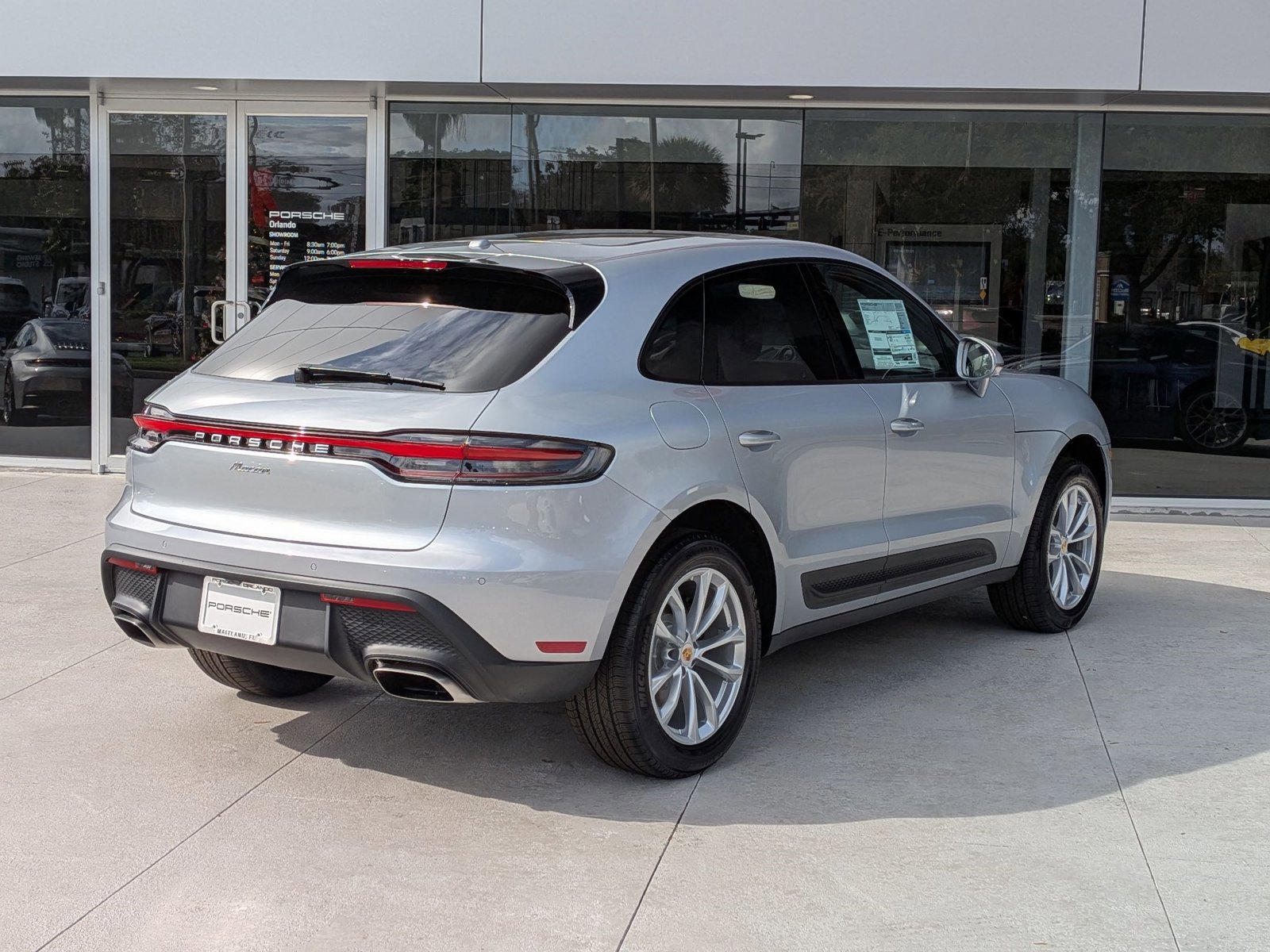 New 2026 Porsche Macan image 9