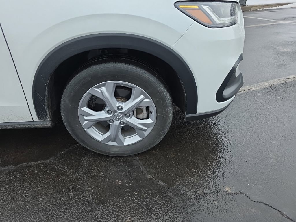 Certified 2023 Honda HR-V LX image 9