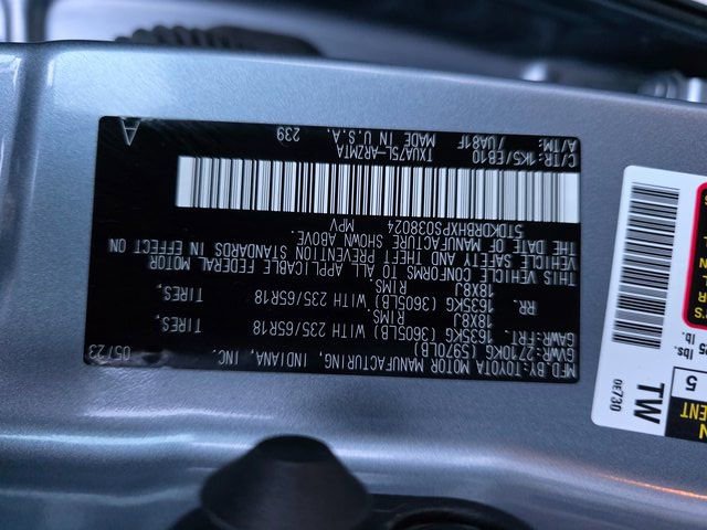 Used 2023 Toyota Highlander XLE image 28