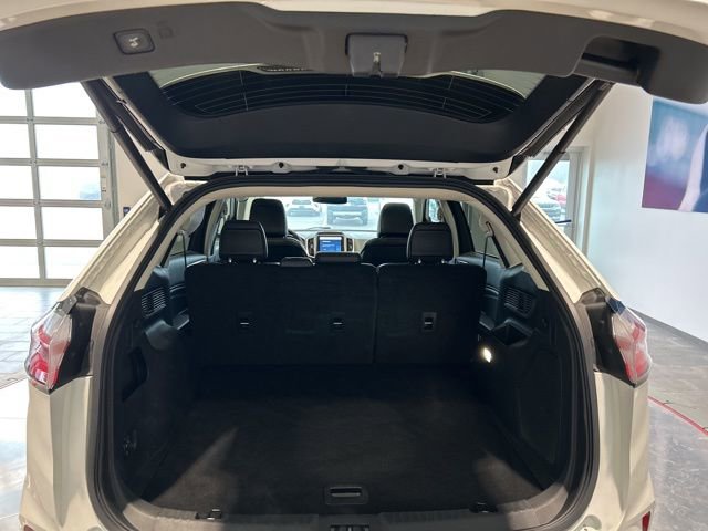 Used 2023 Ford Edge Titanium AWD/4WD image 17