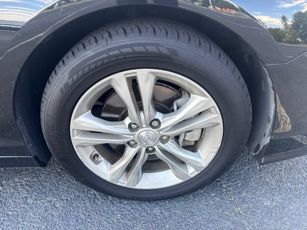 Used 2018 Hyundai Sonata SEL w/ Tech Package 02 FWD image 10