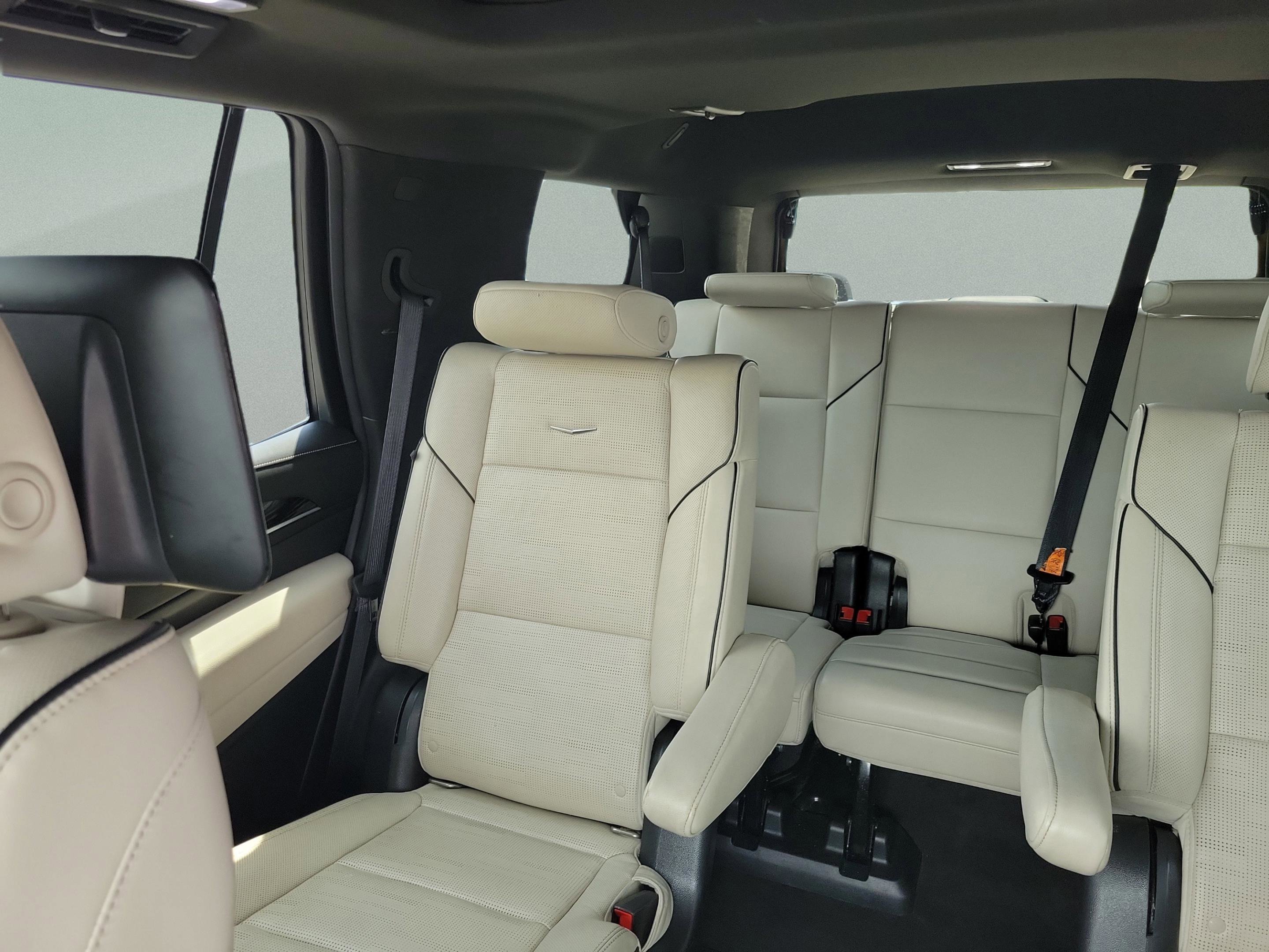 Used 2021 Cadillac Escalade Sport w/ Driver Assist Tech Package AWD/4WD image 27