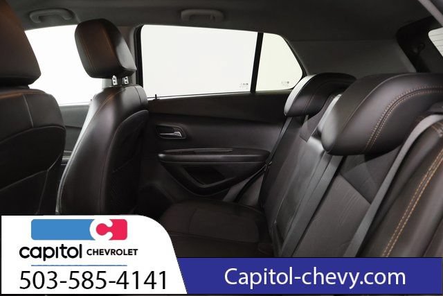 Used 2019 Chevrolet Trax LT w/ LT Convenience Package AWD/4WD image 29