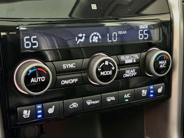 Certified 2022 Subaru Ascent Touring AWD/4WD image 19