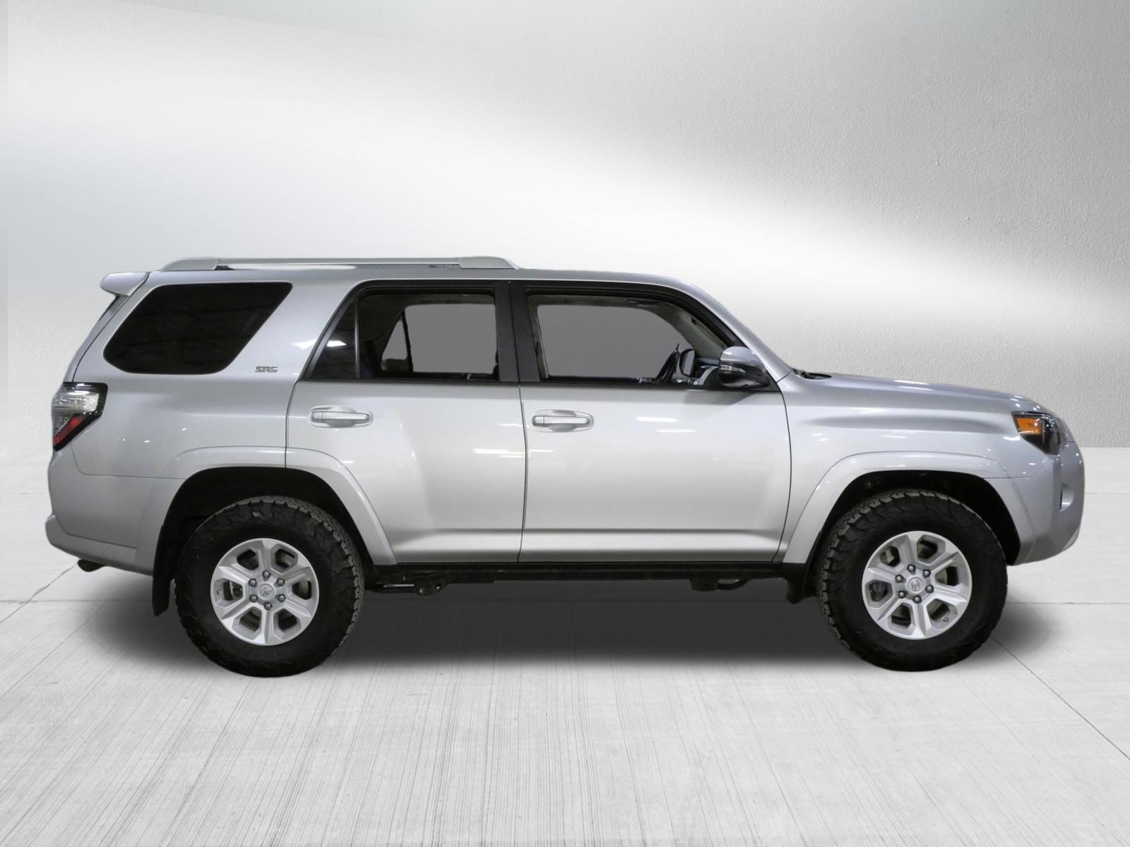 Used 2018 Toyota 4Runner SR5 Premium image 9