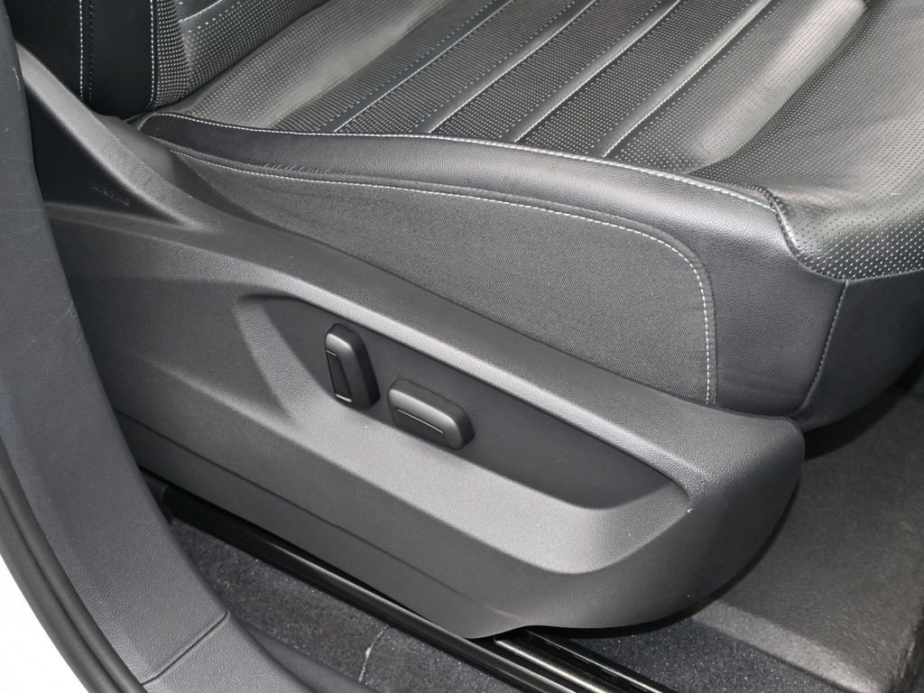 Used 2018 Volkswagen Atlas SEL Premium image 56