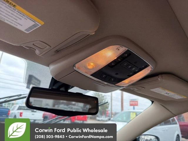 Used 2013 Chrysler 300 AWD w/ Driver Convenience Group image 18