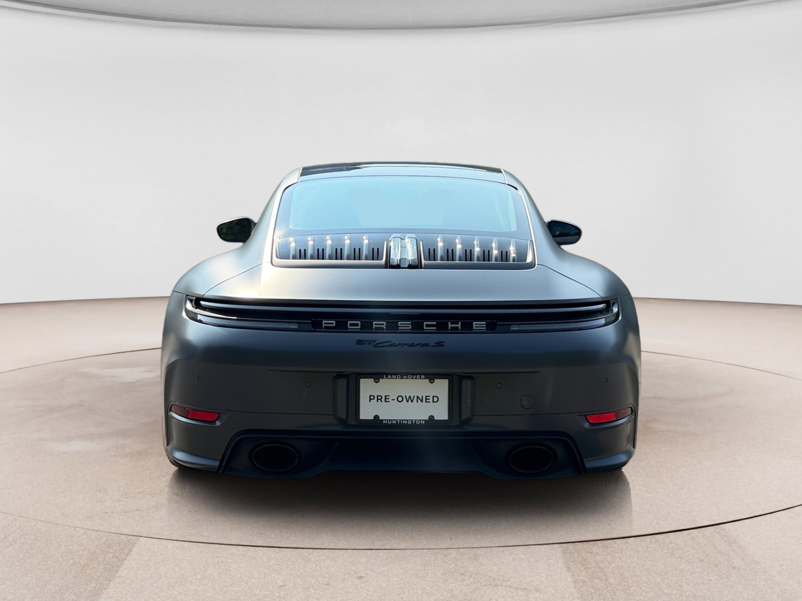 Used 2025 Porsche 911 Carrera S RWD image 4