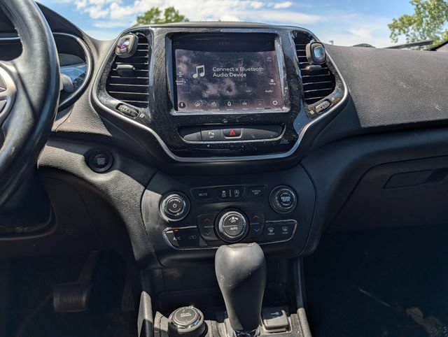 Used 2020 Jeep Cherokee High Altitude AWD/4WD image 18
