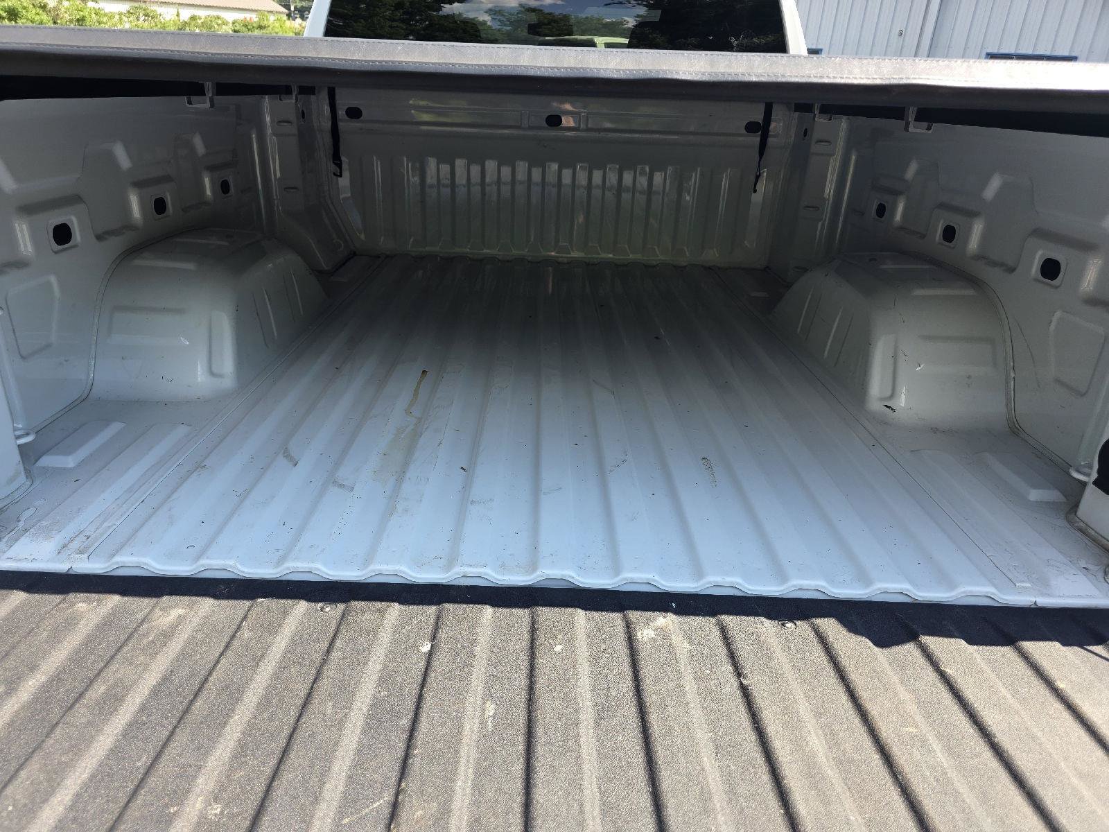 Used 2022 Chevrolet Silverado 1500 Custom AWD/4WD image 7