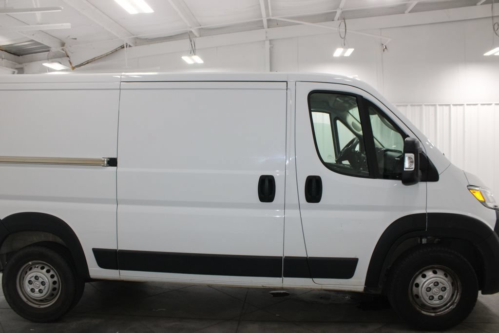 Used 2025 RAM ProMaster 2500 w/ Convenience Group FWD image 11