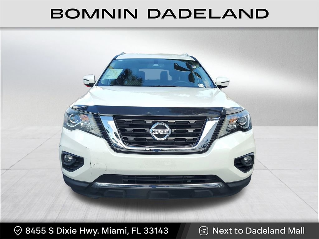 Used 2020 Nissan Pathfinder SV image 3
