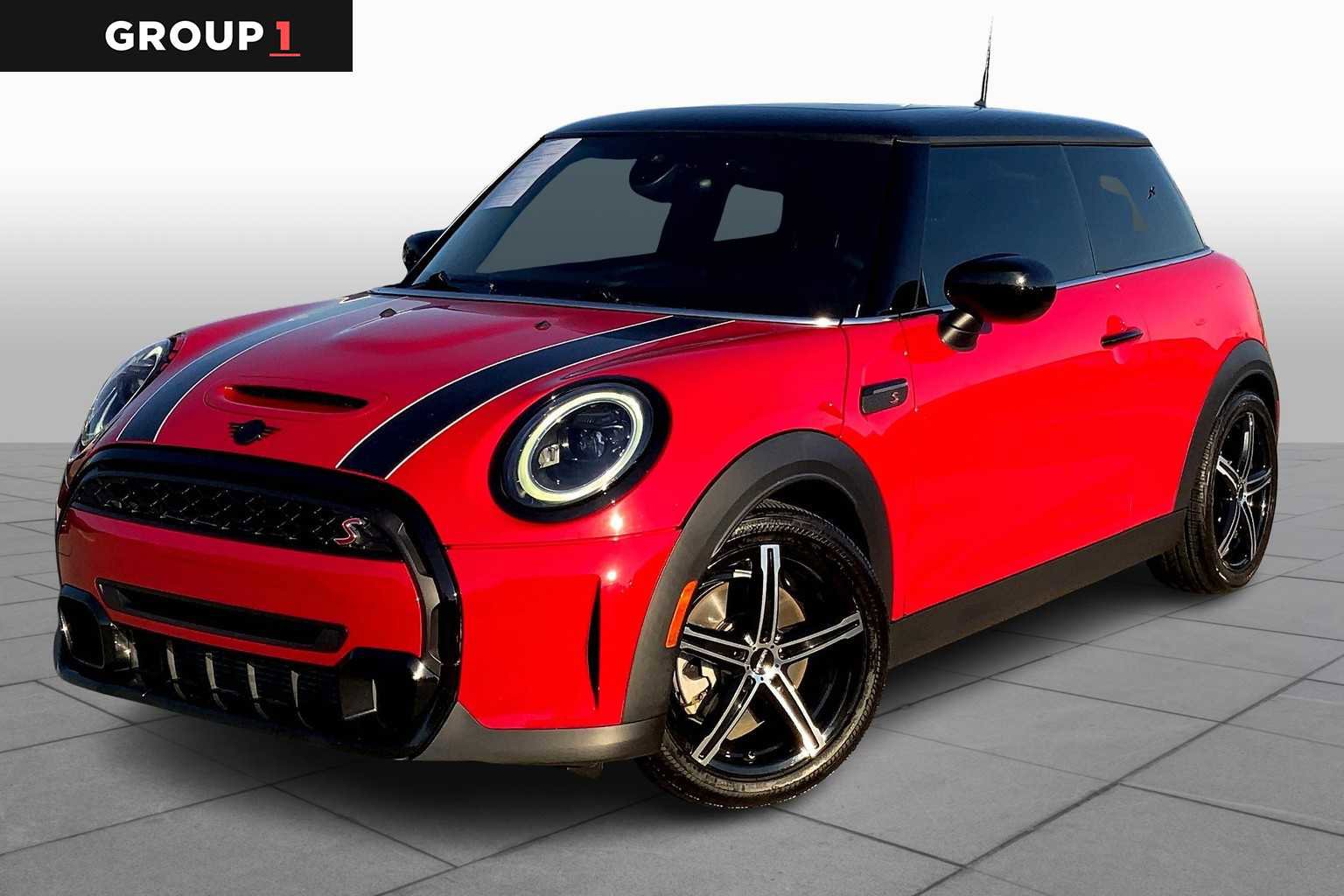 Used 2023 MINI Cooper S image 1